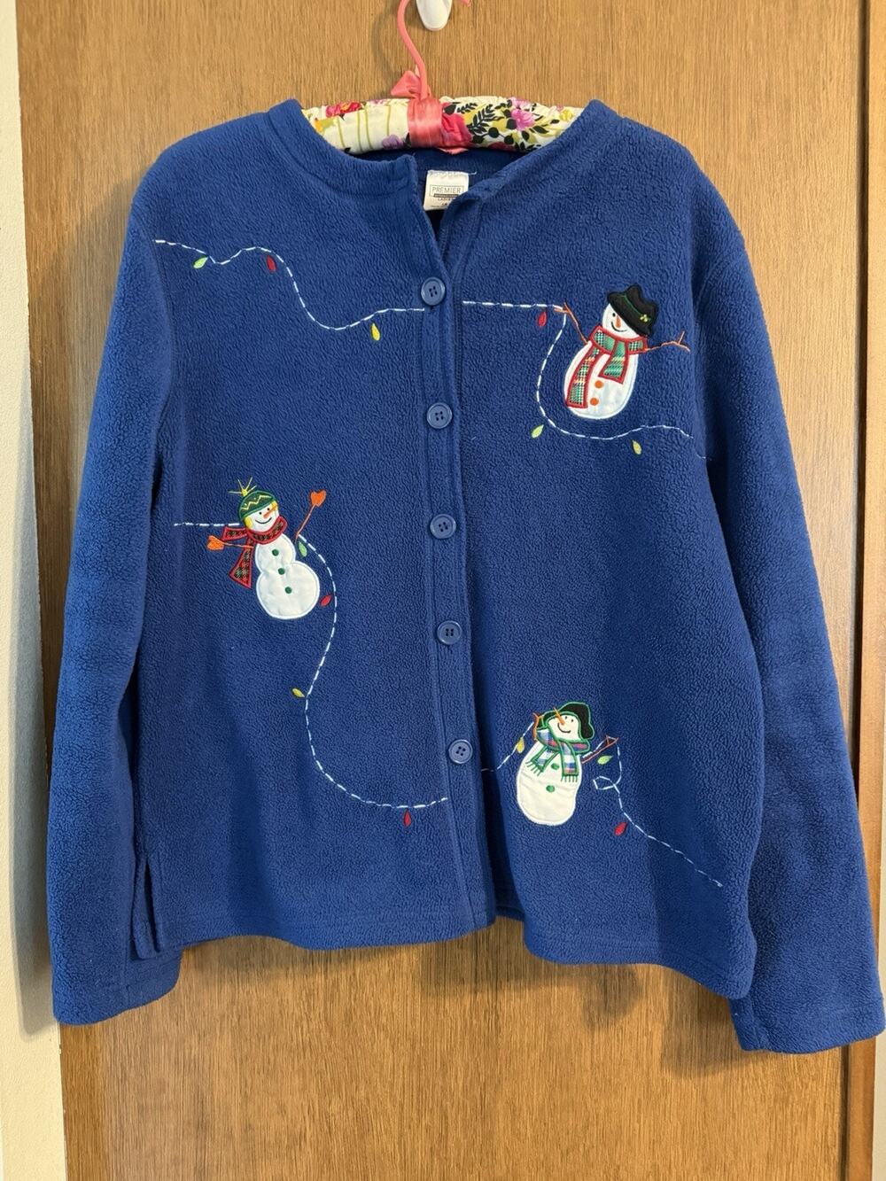 Vintage International premier sweater cardigan blue sz large grandmacore festive